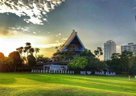 Long before shah alam became what it was today, it was known as sungai renggam and is only known for its oil palm estate and after the independence, this city was the center of the palm oil trade for centuries. Tempat Menarik di Shah Alam Yang Terkini 2020 Paling Cantik