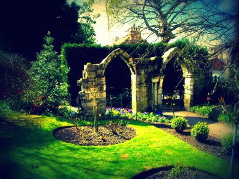 Gothic Garden Design Ayanahouse