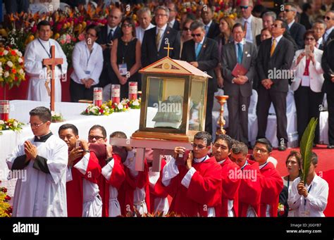 Salvadoran Catholic Priests Carry A Relic The Blood Stained Shirt