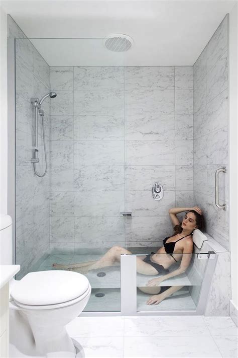 Create A Stylish Walk In Shower Easily Небольшие ванные комнаты Ванна душ комбо Крошечные ванные