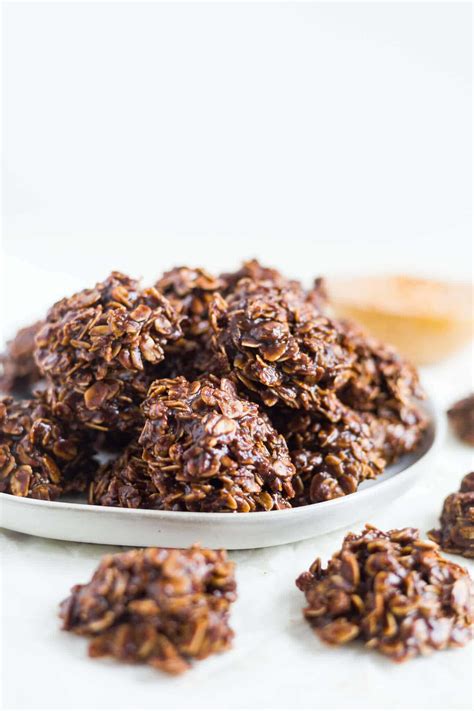 Thick, chewy, and soft, these oatmeal chocolate chip cookies are bursting with ooey gooey chocolate goodness that everyone will love.full printable recipe: No Bake Chocolate Oatmeal Cookies [Gluten Free | Vegan ...