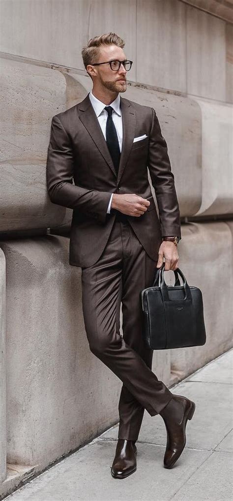 Men S Suit Style 2020 Mens Fashion Trends Dapper Mens Fashion Mens Fashion