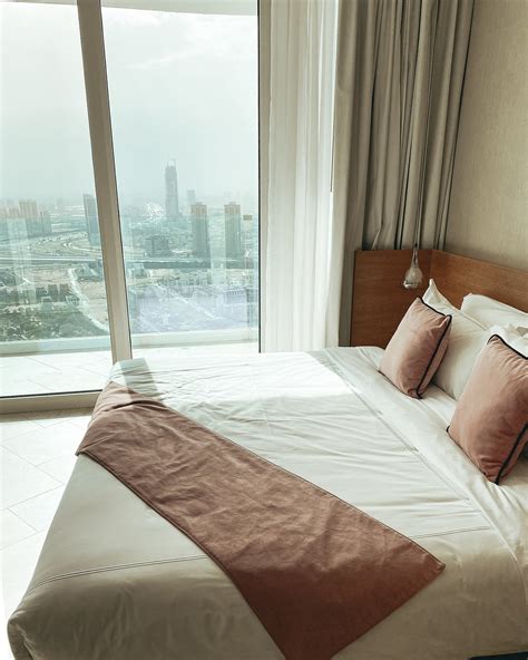 Hotel Review Five Jumeirah Village Dubaï MAY BANTON