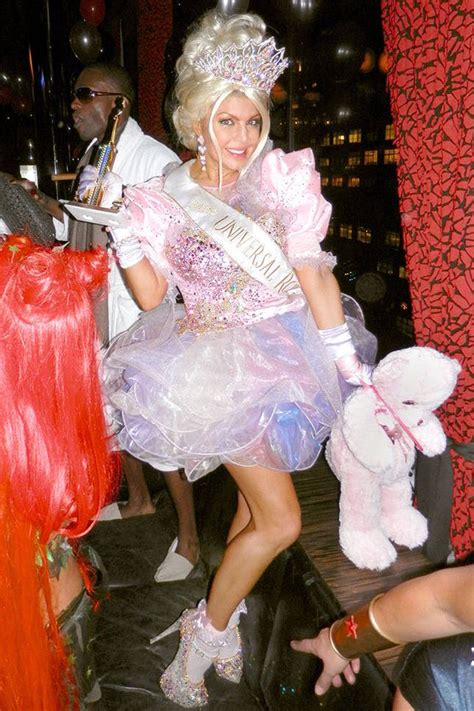 45 Epic Celebrity Halloween Costume Ideas Of All Time