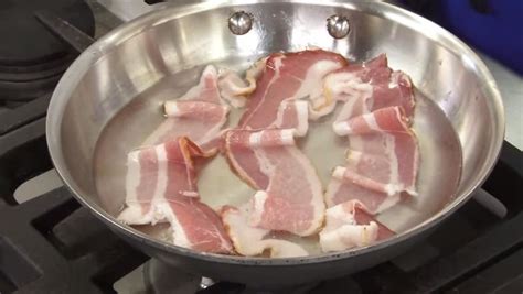 Cook Your Bacon In Water For Perfect Texture And No Splattering Food