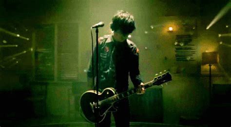 Produced by green day & butch vig. Billie Joe Armstrong in '21 Guns' - Green Day Fan Art ...