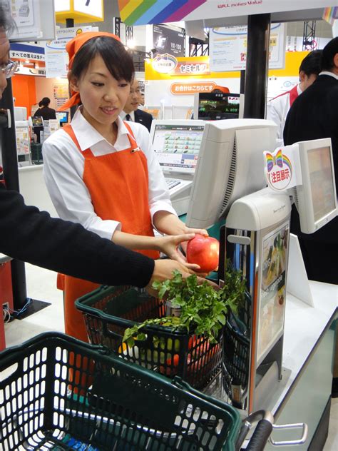 New Supermarket Scanner Recognizes Objects By Appearance Not Barcodes