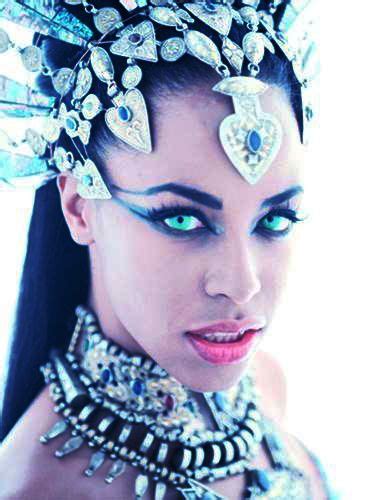 Aaliyah L Akasha Queen Of The Damned Queen Of The Damned Female