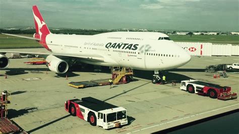 Qantas 747 400 Business Class Bne Lax And Cancun 2015 Trip Youtube