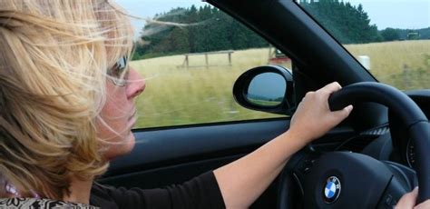 report reveals that women are better drivers than men