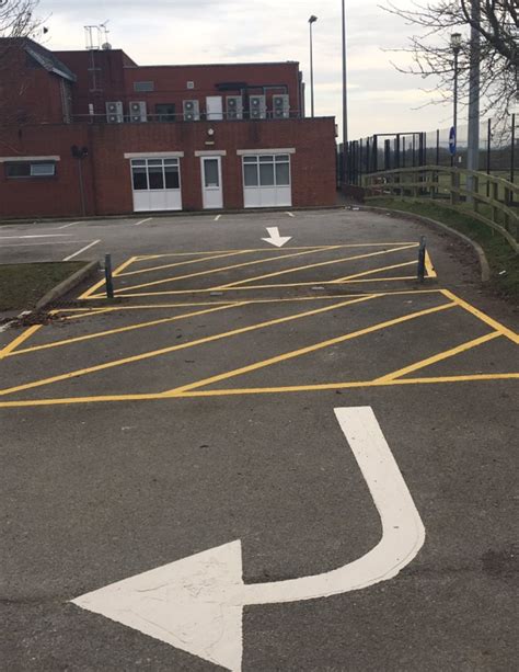 New One Way System Installed At Thame Leisure Centre Car Park Thame Hub