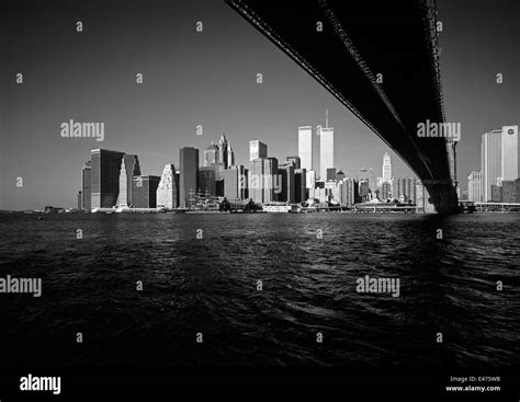 New York City Twin Towers 2001 Schwarzweiß Stockfotos Und Bilder Alamy