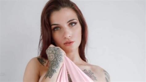 Daniela Basadre La Modelo Influencer Del Mundo Del Tatuaje Mdz Online