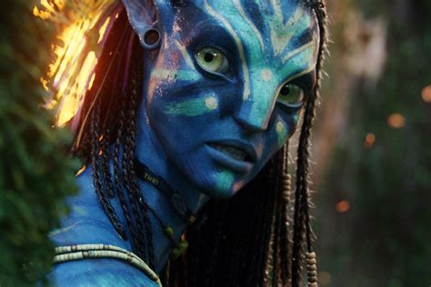 Zoe Saldana As Neytiri In Avatar Wallpapers Wallpapers Most Popular
