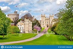 Passeggiata Lunga Al Castello Di Windsor In Primavera, Periferia Di ...
