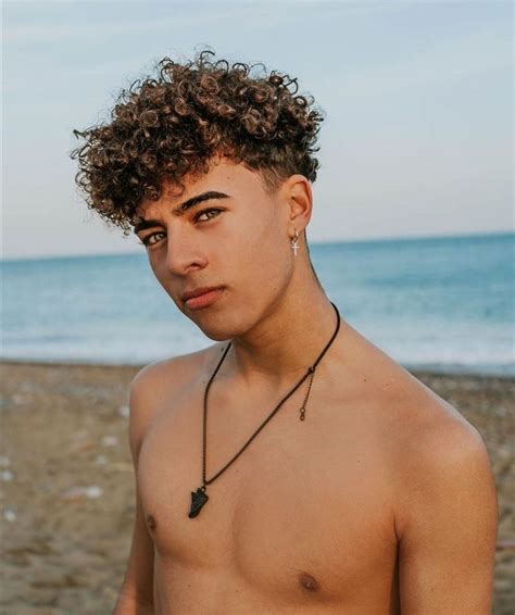 Pin By 𝐀𝐧𝐝𝐫𝐞𝐚 🤍 On Tik Tokers Curly Hair Men Curly Hair Styles Boys
