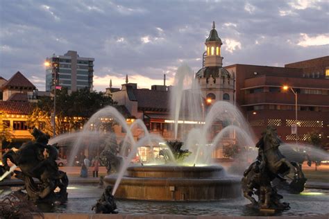 Welcome To The City Of Fountains Over 200 Fountains