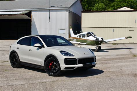 Suv Review 2021 Porsche Cayenne Coupe Gts Driving