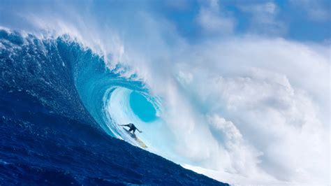 Surfing Hd Wallpaper Background Image 2560x1440 Id535298