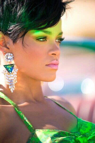 Pin By Raihana Noori On Glorious Green Rihanna Rihanna Song Rihanna