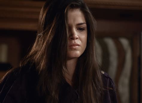 Walking The Halls 012043 130 Marie Avgeropoulos As Amber I Flickr