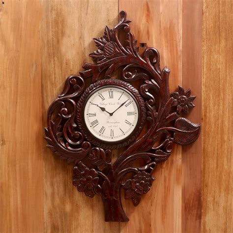 8 Wooden Wall Clock Designs You Will Love