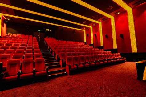 Kolkatas Iconic Metro Cinema Is Back Metro Inox Now Open Bengal