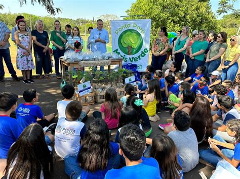 Prefeitura de Ponta Porã distribui mudas no Dia Mundial da Árvore