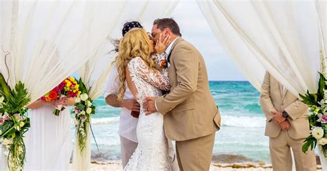 sealed with a kiss jason aldean and brittany kerr s wedding album see the photos us weekly