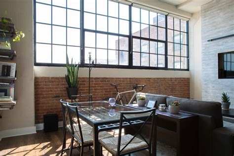 House Tour An Artist Livework Loft In South Baltimore Apartment Therapy