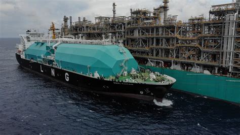 Rotan Gas Field Flng Vessel Delivers First Lng Cargo Offshore Sabah