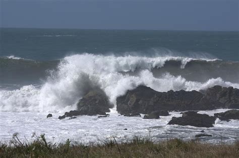 Big Swells Hit The Mendonoma Coast As Photographed By Robert Scarola