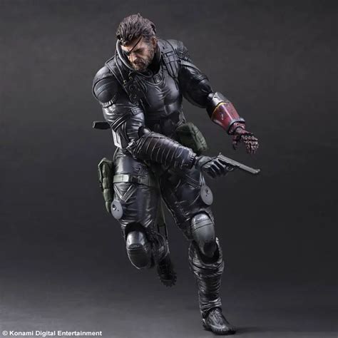 Metal Gear Solid V The Phantom Pain Venom Snake Sneaking Suit Version Pictures And Details