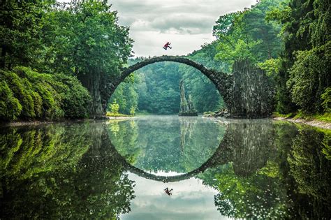 The Reflection Of This Bridge Forms A Circle Geometryisneat