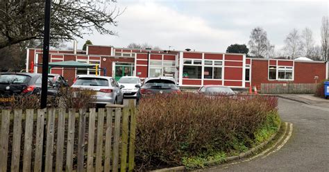 Head Teacher At Swadlincote School Wants To Hear From Former Pupils To