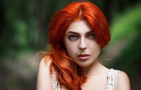 обои женщины Максим Романов Рыжая Пирсинг портрет 2560x1629