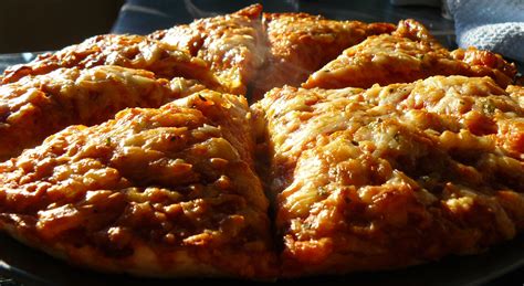 Filecheese And Tomato Pizza Wikimedia Commons