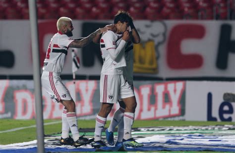 Esclareço que este site não tem vínculo com o serviço ou pessoas que operem o denominado telebicho, assim como também com quem quer que opere o denominado jogo do bicho e que os resultados e estatísticas são formados a partir de informações coletadas nos órgãos de imprensa. Jogo do São Paulo hoje na Libertadores - 5/5: como ...
