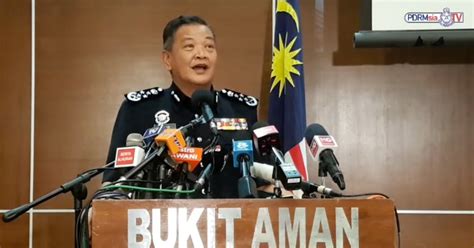 Ketua polis negara updated their cover photo. Anggota Polis Di Sempadan Akan Ditukar Sebulan Sekali ...
