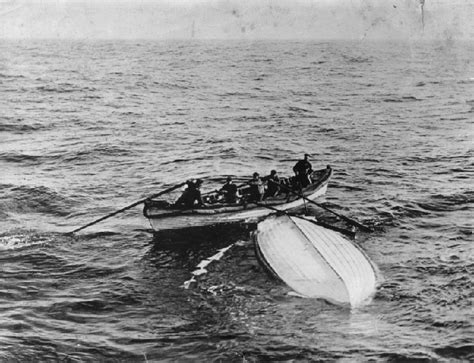 El 13 de mayo de 1912 se encontraba el último bote salvavidas del Titanic