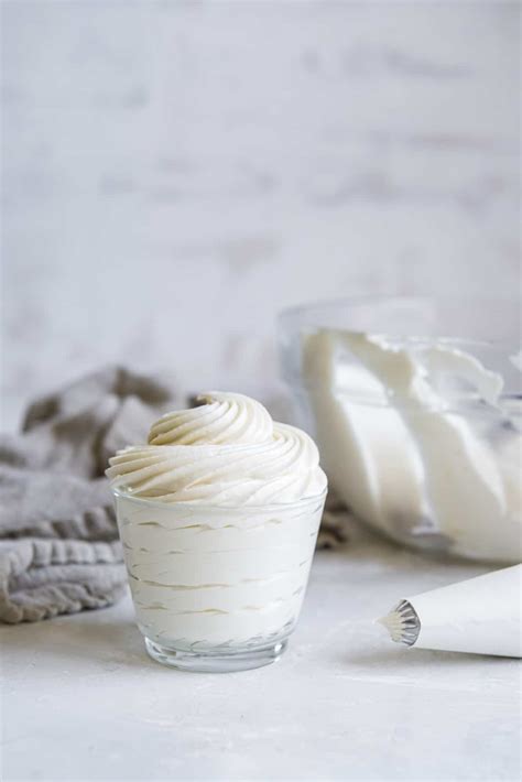 Easy Whipped Cream Cheese Frosting The Crumby Kitchen