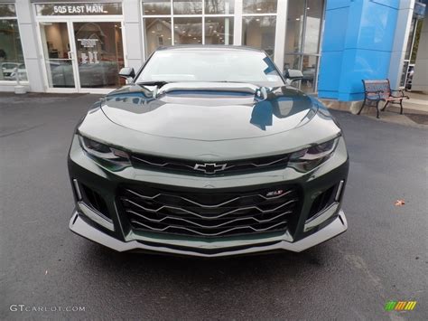 2020 Rally Green Metallic Chevrolet Camaro Zl1 Coupe 135866520 Photo