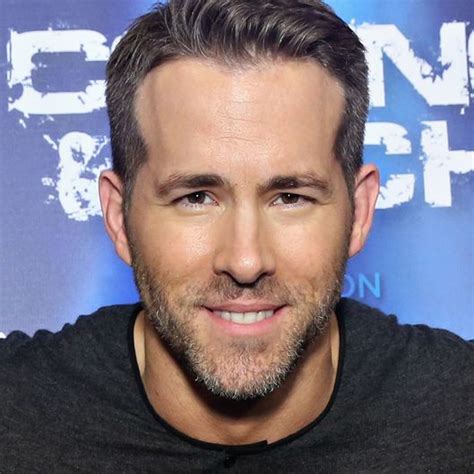Ryan Reynolds Green Lantern Is A 1 Out Of 10 Vulture