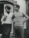 Princess Margaret and Group Captain Peter Townsend (1955) : r/OldSchoolCool