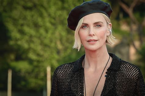 Charlize Theron Denies Plastic Surgery Rumors Bitch Im Just Aging