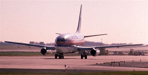 United Airlines Boeing 737 200 An Interesting Slide I Foun Flickr