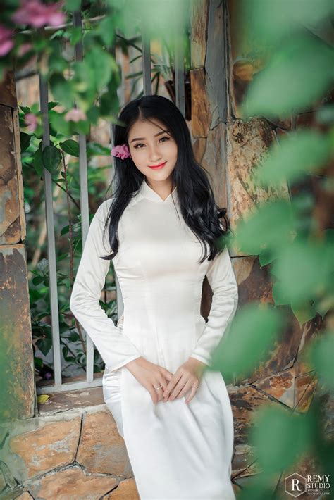 ROM 8137 Beautiful Chinese Women Ao Dai Vietnamese Long Dress