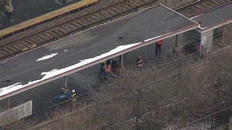 Metra Accident Pedestrian Fatally Struck By Train Along Up North Line In Evanston Abc7 Chicago