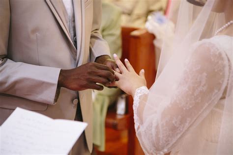 Https://tommynaija.com/wedding/images Of Wedding Ring Ceremony