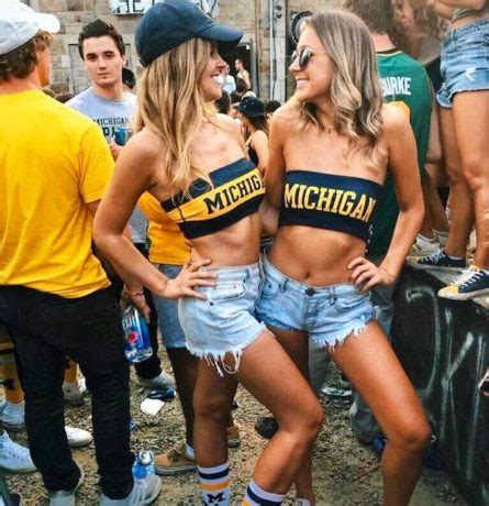 Attractive Michigan Girl Of The Week Touch The Banner